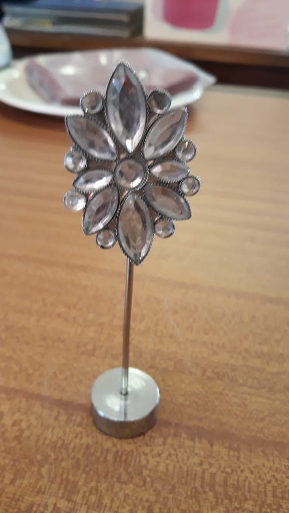 table-number--card-holders-diamand